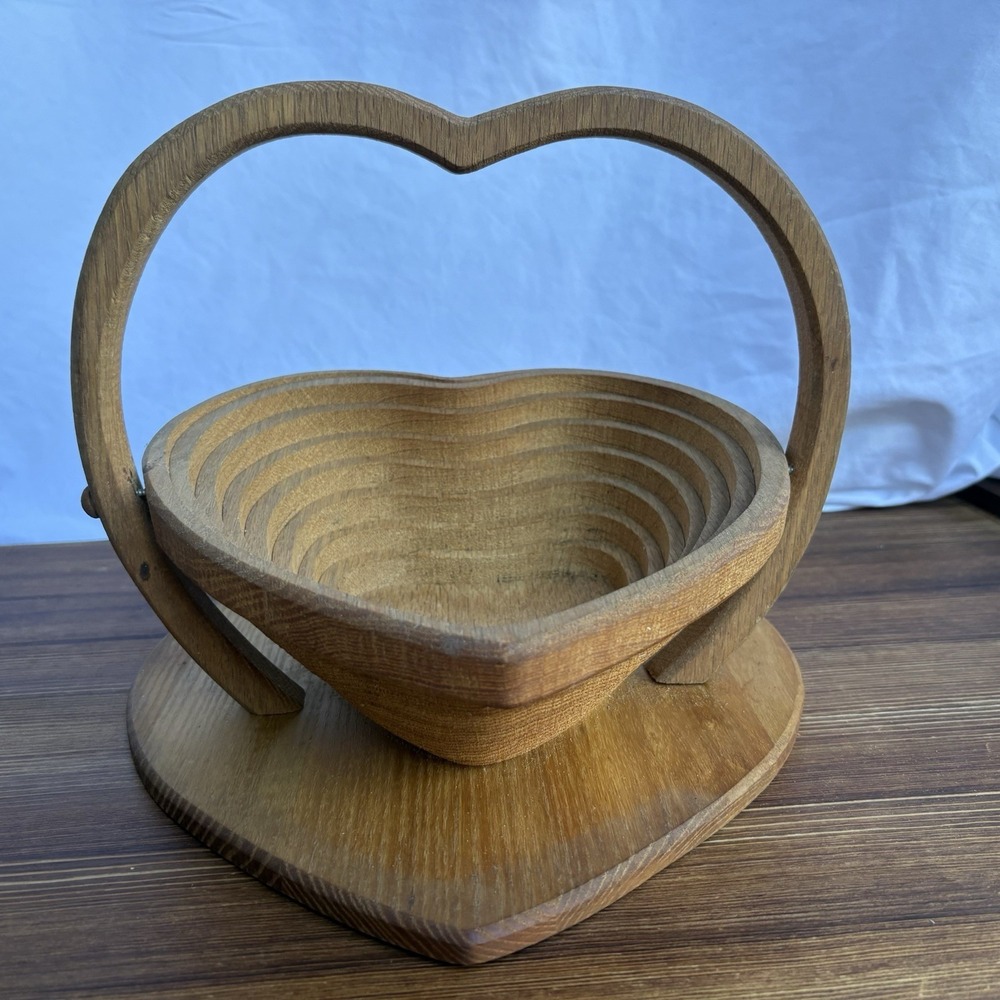Folding Wood Heart Basket Accordion Collapsible Bowl Trivet Fruit Bread - Picture 6 of 11